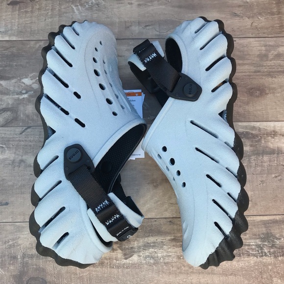 Crocs Echo Reflective Clog - Picture 15 of 16